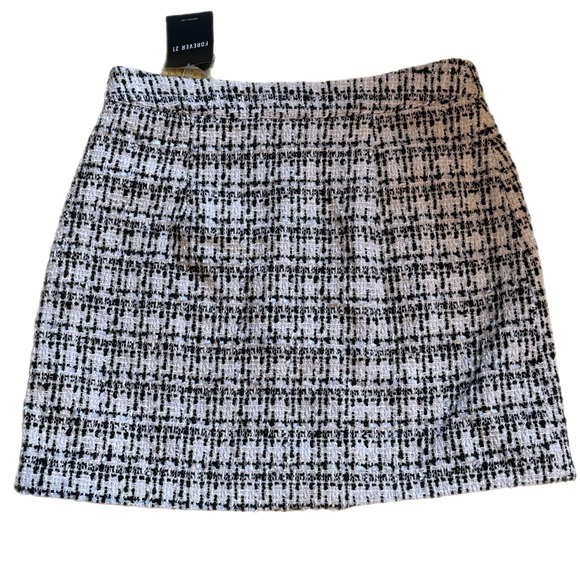 Black and White Tweed Mini Skirt - Picture 2 of 12